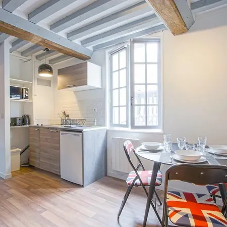 Luckey Homes - Rue Du Puits / Impasse Saint Jean * Онфлёр